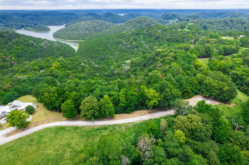 4445 Hurricane Ridge Smithville TN 37166