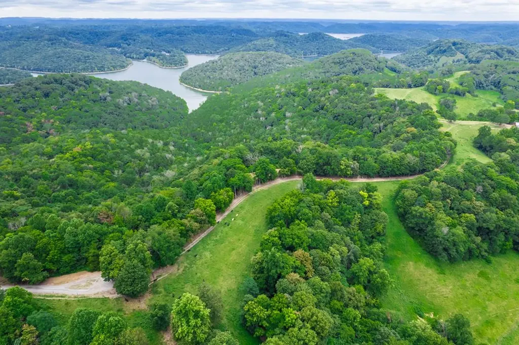 4445 Hurricane Ridge Smithville TN 37166