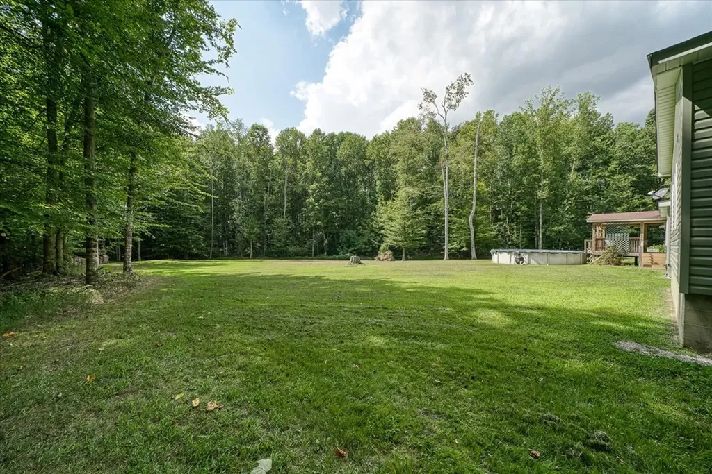 45 Butch Smith Lane Byrdstown TN 38549