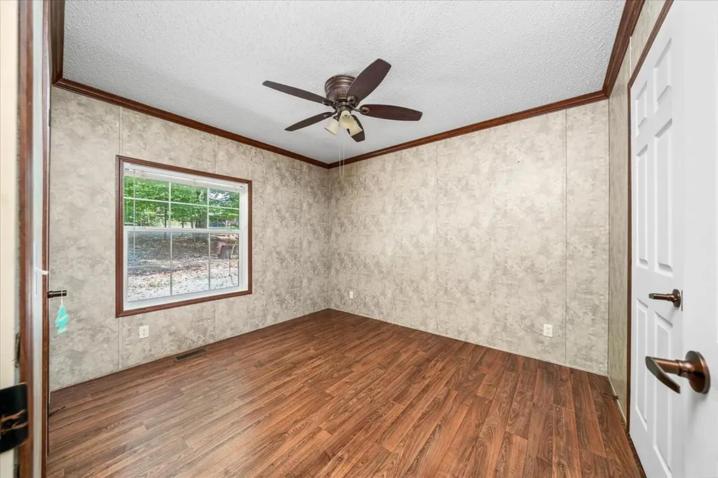 45 Butch Smith Lane Byrdstown TN 38549