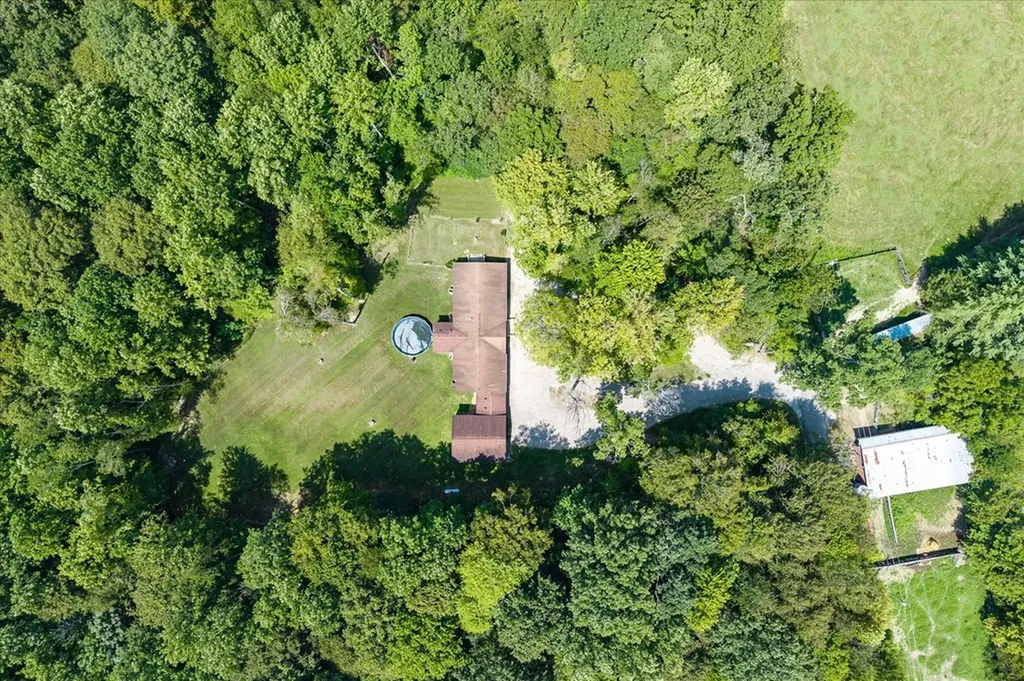 45 Butch Smith Lane Byrdstown TN 38549