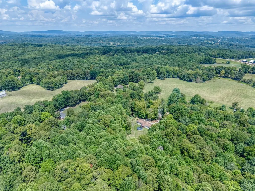 45 Butch Smith Lane Byrdstown TN 38549