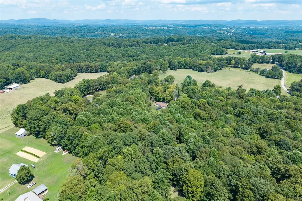 45 Butch Smith Lane Byrdstown TN 38549