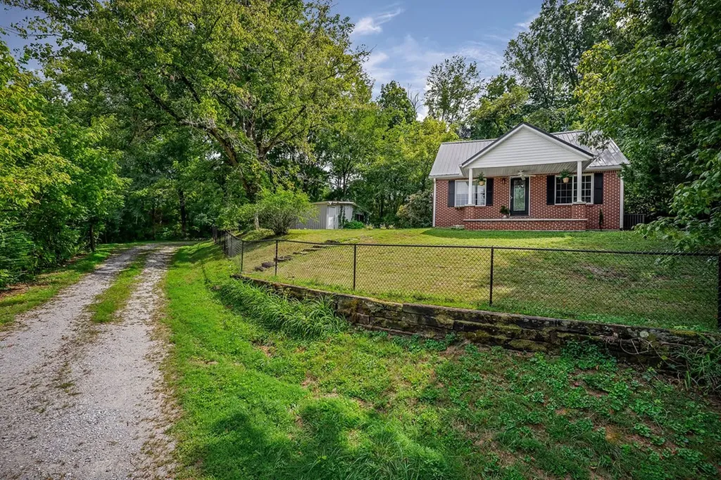 4595 Poplar Grove Road Cookeville TN 38506