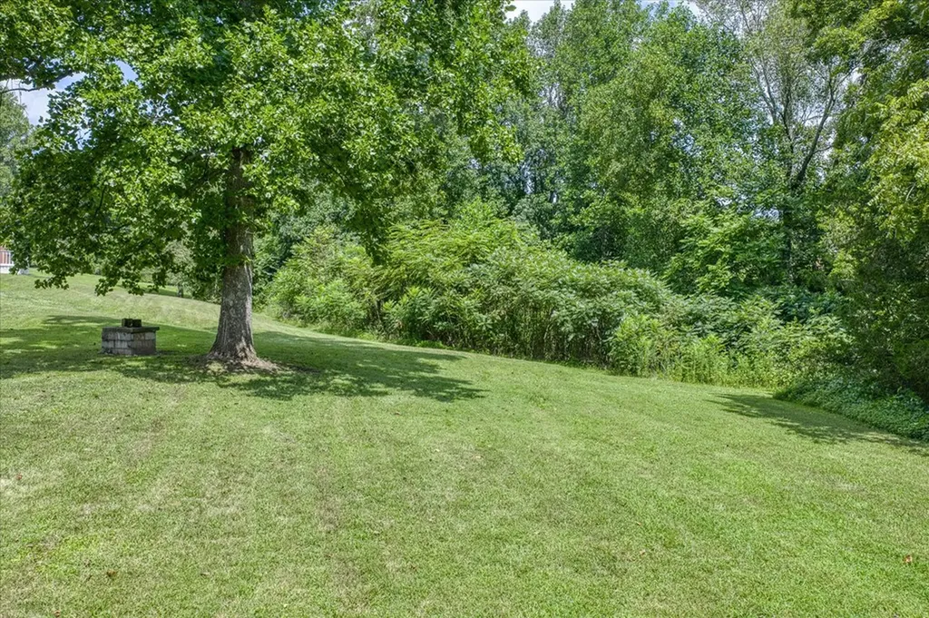 3766 Old Bridge Road Cookeville TN 38506-6246