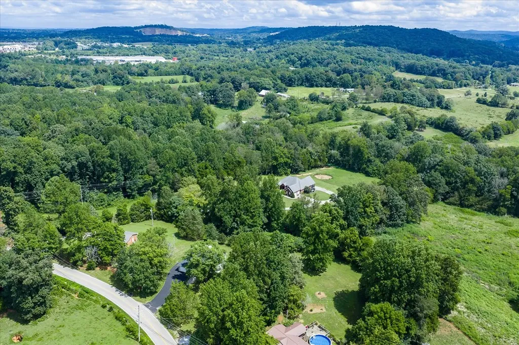 3766 Old Bridge Road Cookeville TN 38506-6246