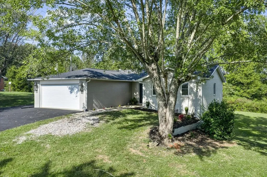 3766 Old Bridge Road Cookeville TN 38506-6246