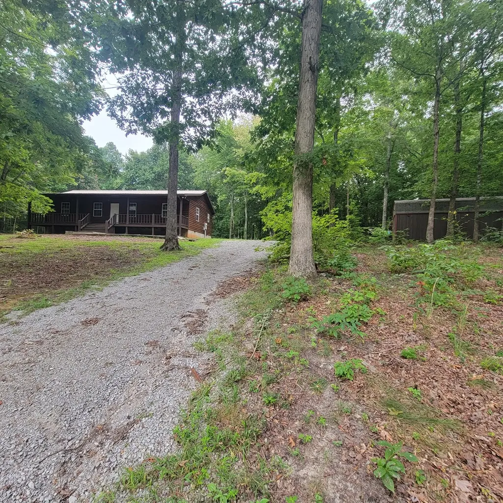63 Longview Lane Jamestown TN 38556