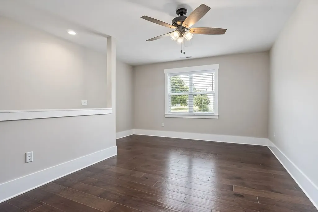 733 Jackson Avenue Carthage TN 37030