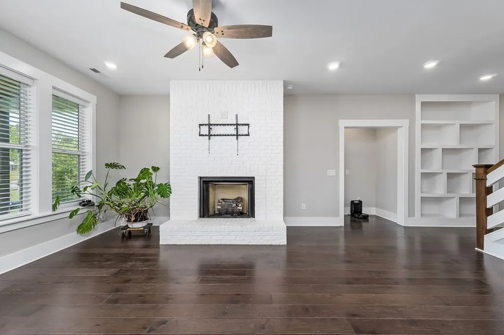 733 Jackson Avenue Carthage TN 37030