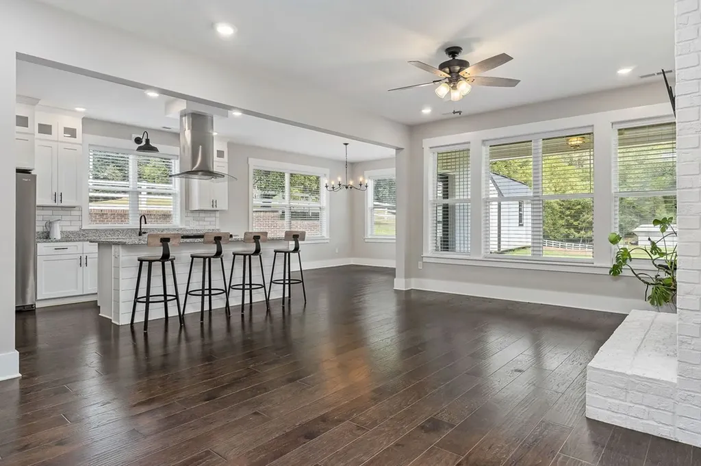 733 Jackson Avenue Carthage TN 37030