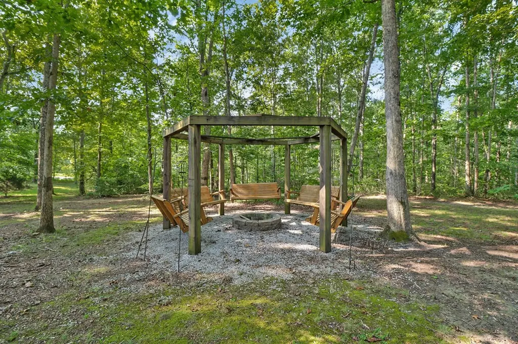 166 Hatler Road Crossville TN 38555