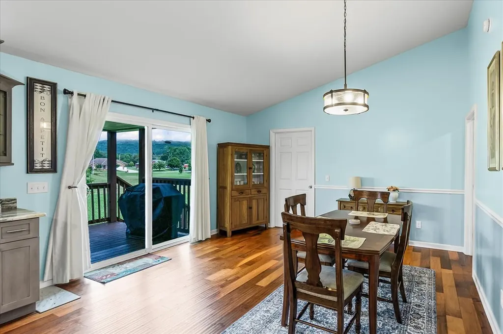 2885 Hyder Mountain Road Cookeville TN 38506