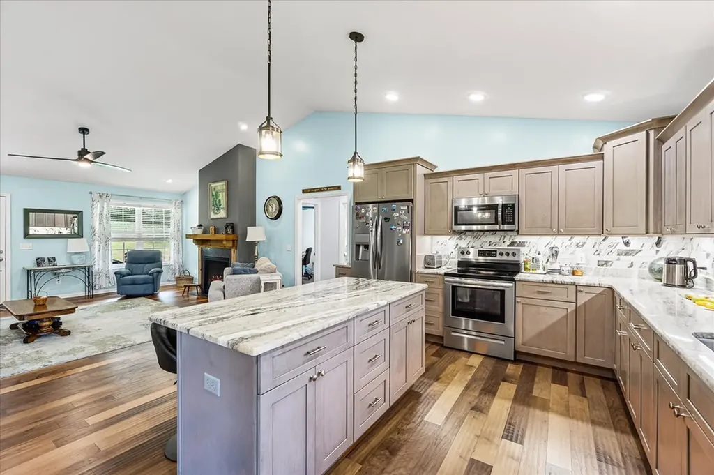 2885 Hyder Mountain Road Cookeville TN 38506