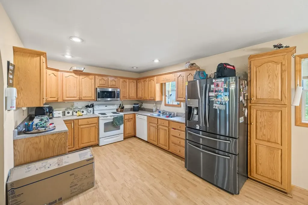 55 N Charles Geralds Road Celina TN 38551