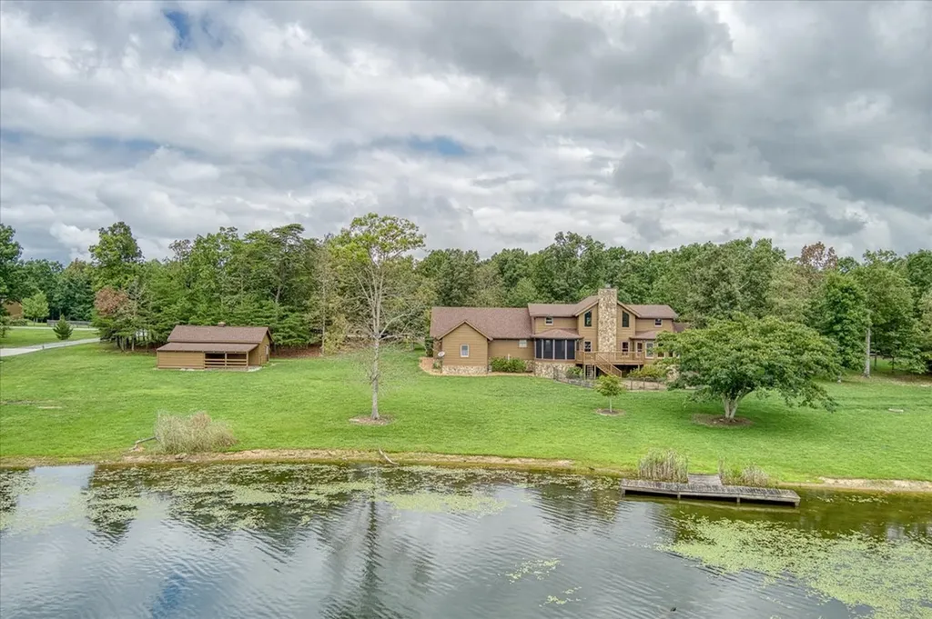 2442 Long Branch Road Spencer TN 38585