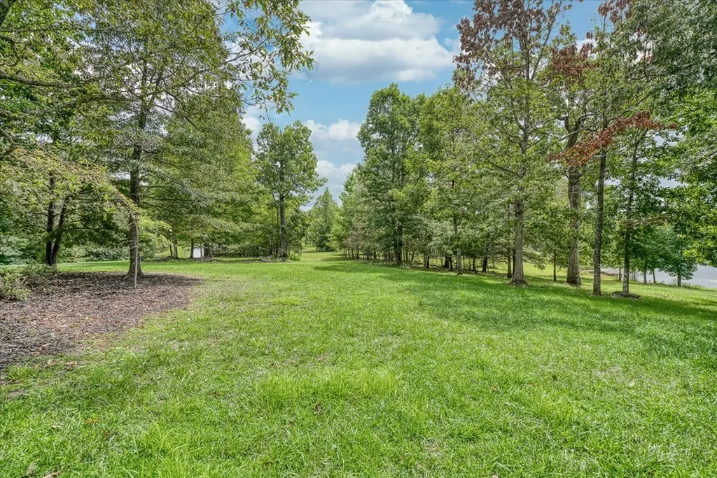 2442 Long Branch Road Spencer TN 38585