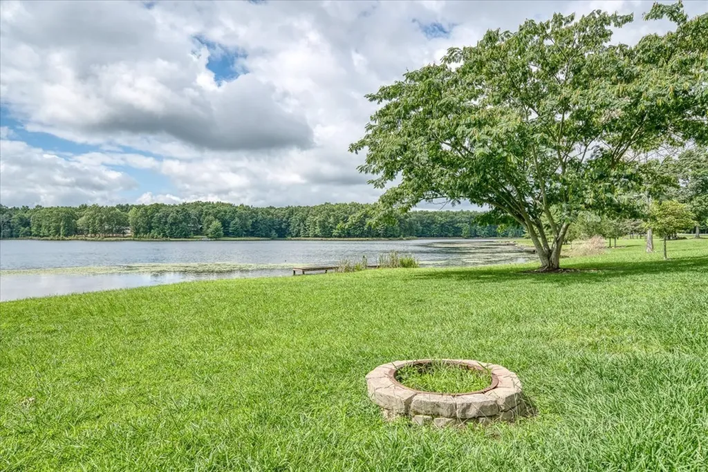 2442 Long Branch Road Spencer TN 38585