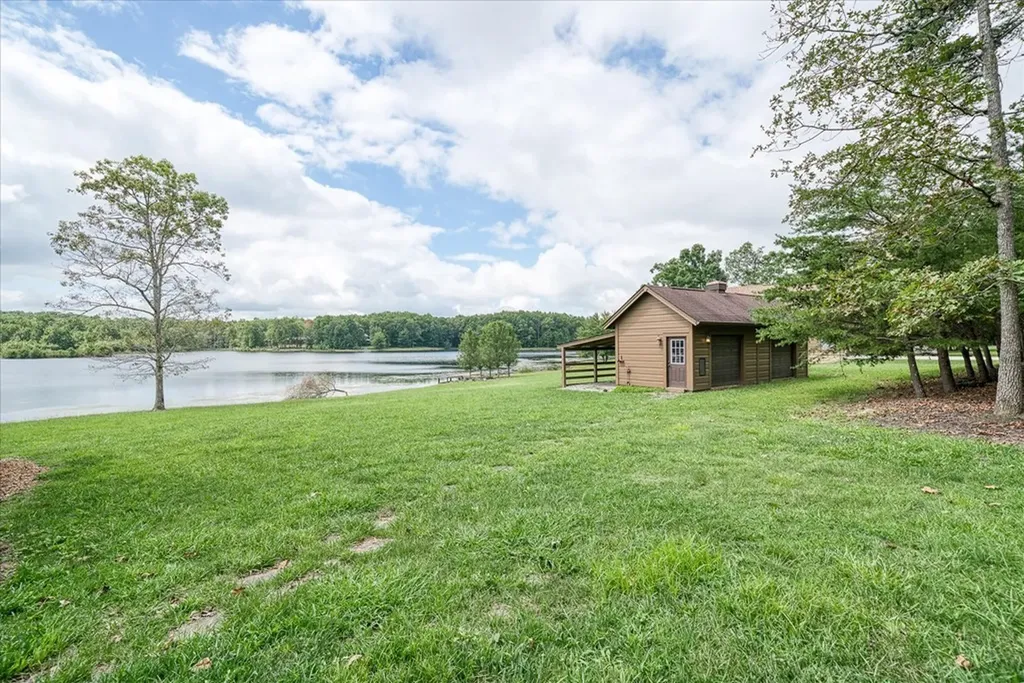 2442 Long Branch Road Spencer TN 38585