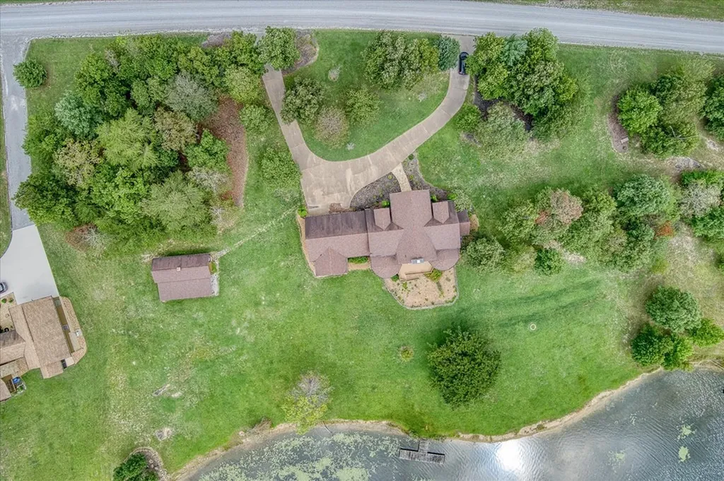 2442 Long Branch Road Spencer TN 38585