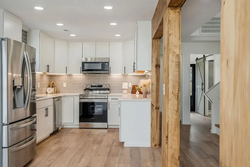 10065 Sparta Highway Crossville TN 38572