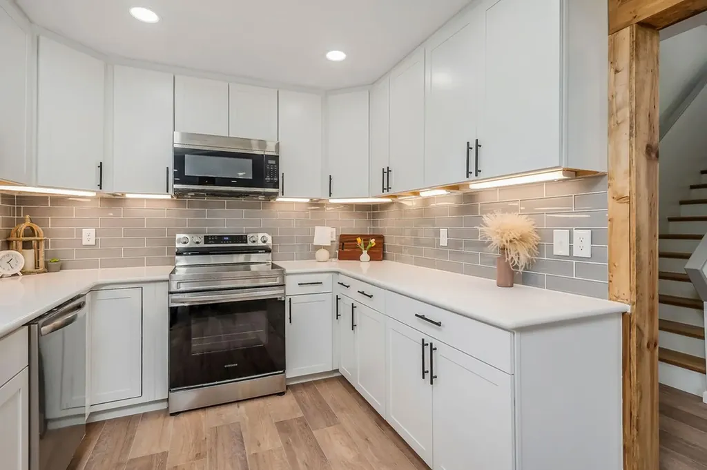 10065 Sparta Highway Crossville TN 38572