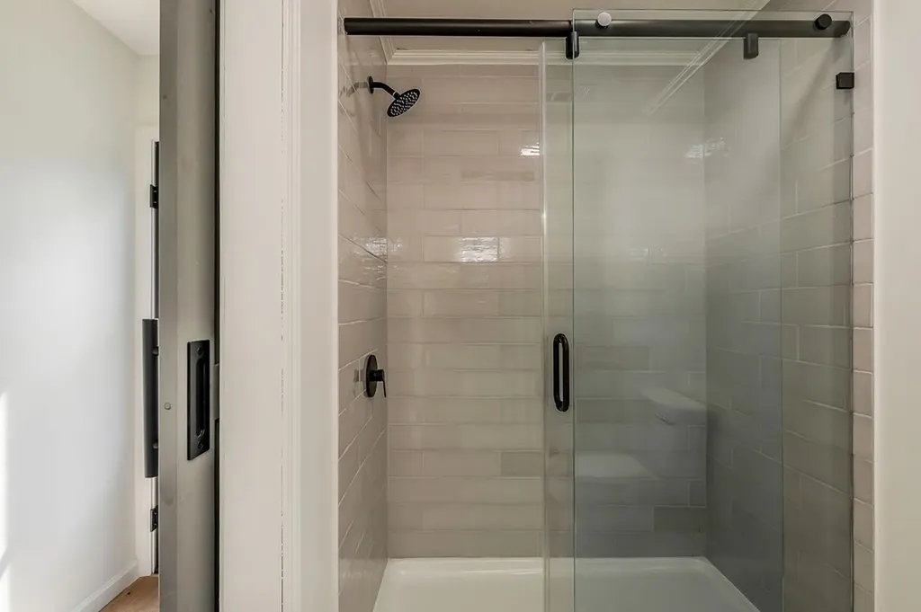 10065 Sparta Highway Crossville TN 38572