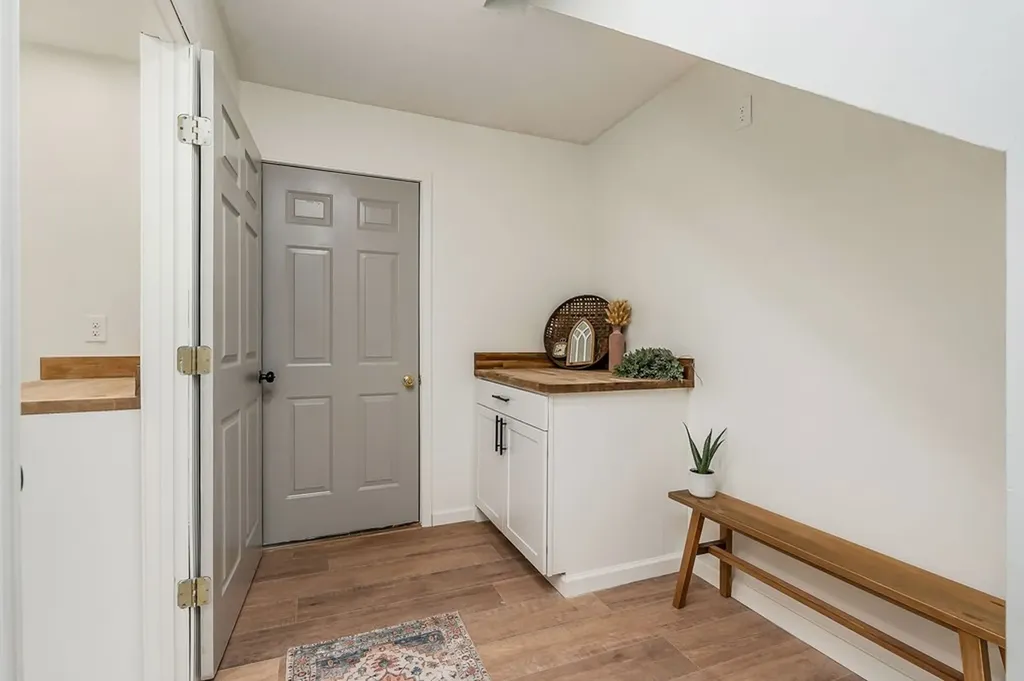 10065 Sparta Highway Crossville TN 38572