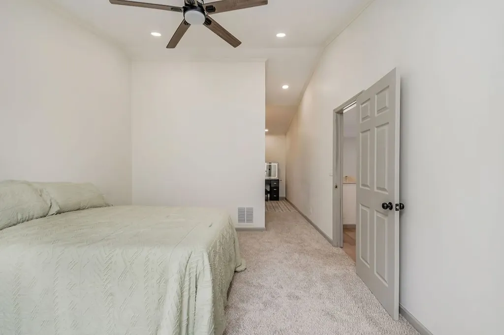 10065 Sparta Highway Crossville TN 38572