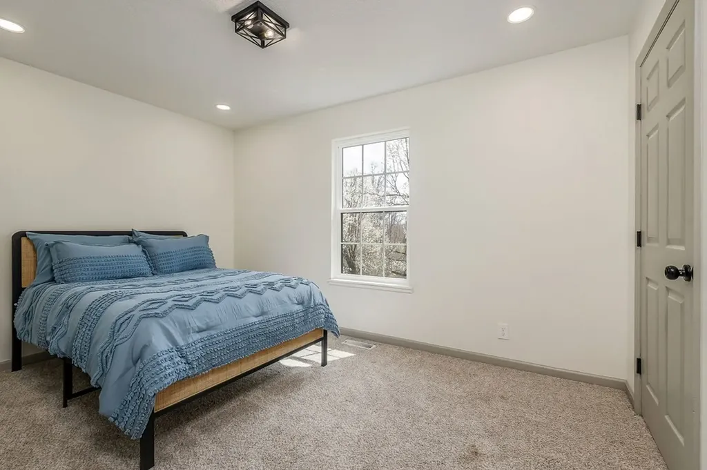 10065 Sparta Highway Crossville TN 38572