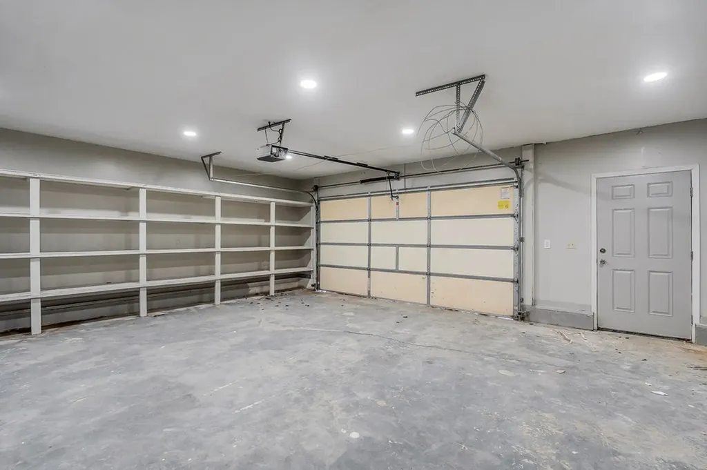 10065 Sparta Highway Crossville TN 38572