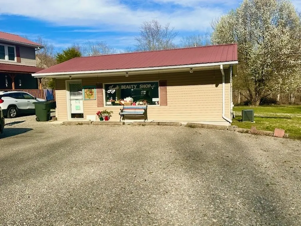 1383 Buckner Road Monterey TN 38574