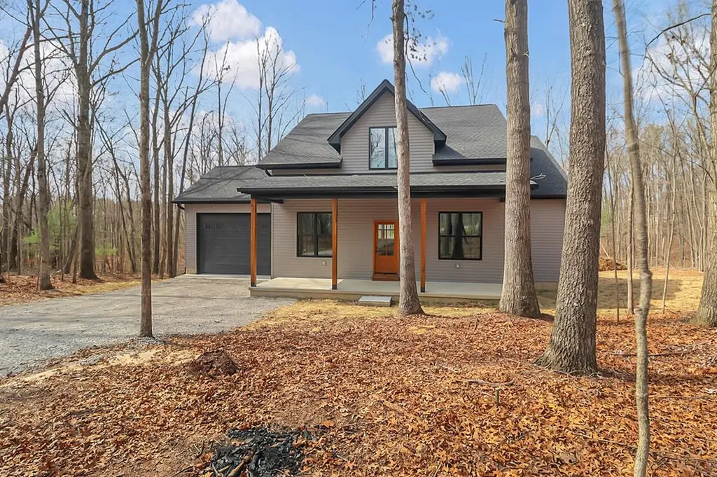 108 Shotgun Annie Road Jamestown TN 38556