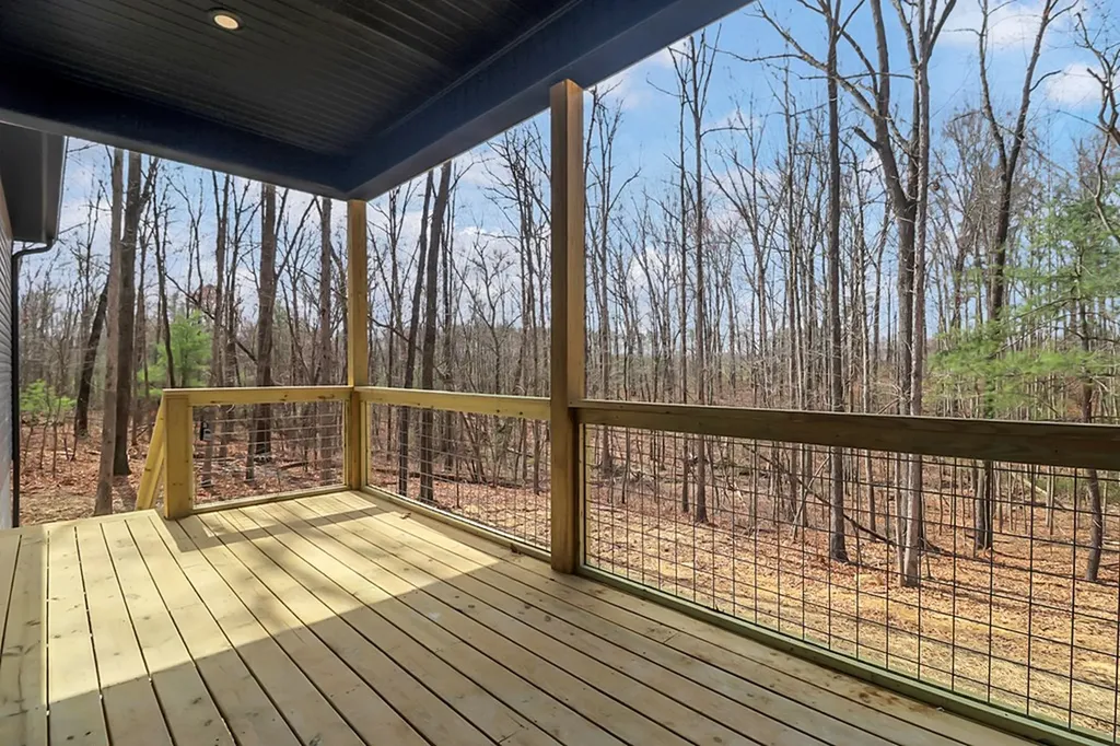 108 Shotgun Annie Road Jamestown TN 38556