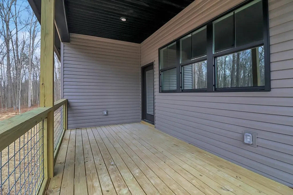 108 Shotgun Annie Road Jamestown TN 38556