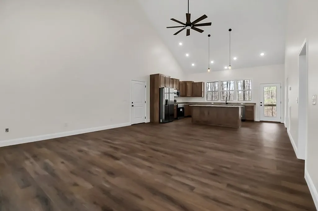 108 Shotgun Annie Road Jamestown TN 38556