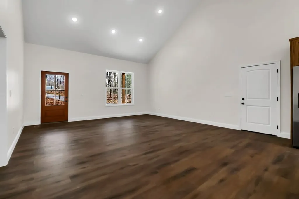 108 Shotgun Annie Road Jamestown TN 38556