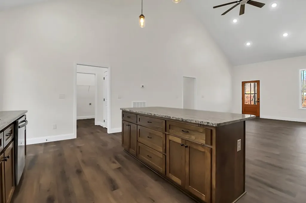 108 Shotgun Annie Road Jamestown TN 38556