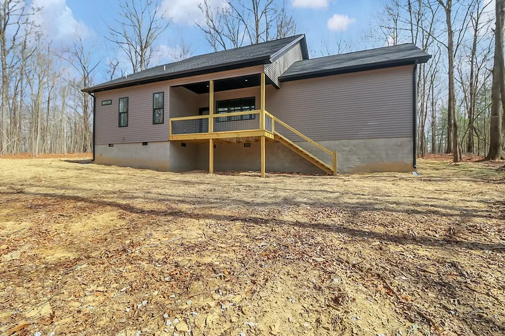 108 Shotgun Annie Road Jamestown TN 38556