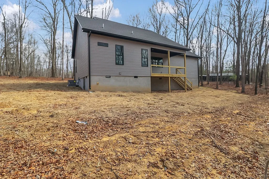 108 Shotgun Annie Road Jamestown TN 38556