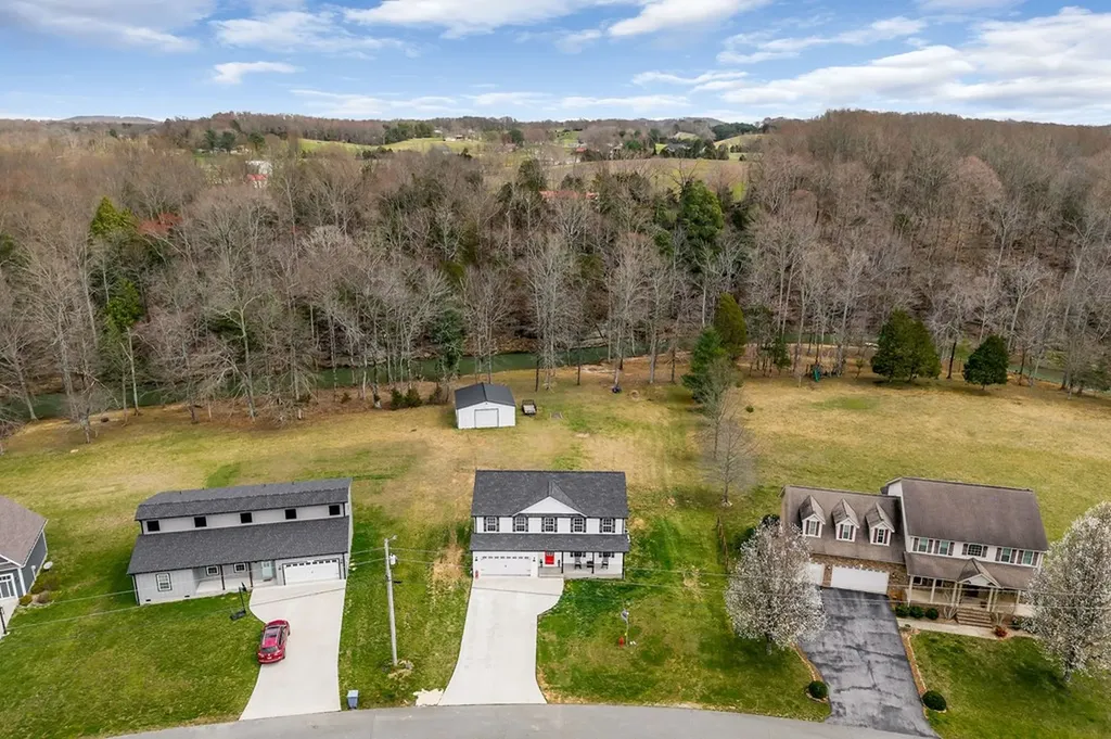 2375 Eagle Landing Drive Cookeville TN 38506