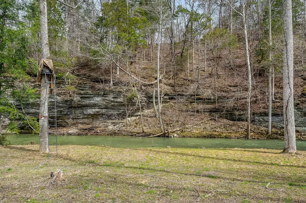 2375 Eagle Landing Drive Cookeville TN 38506