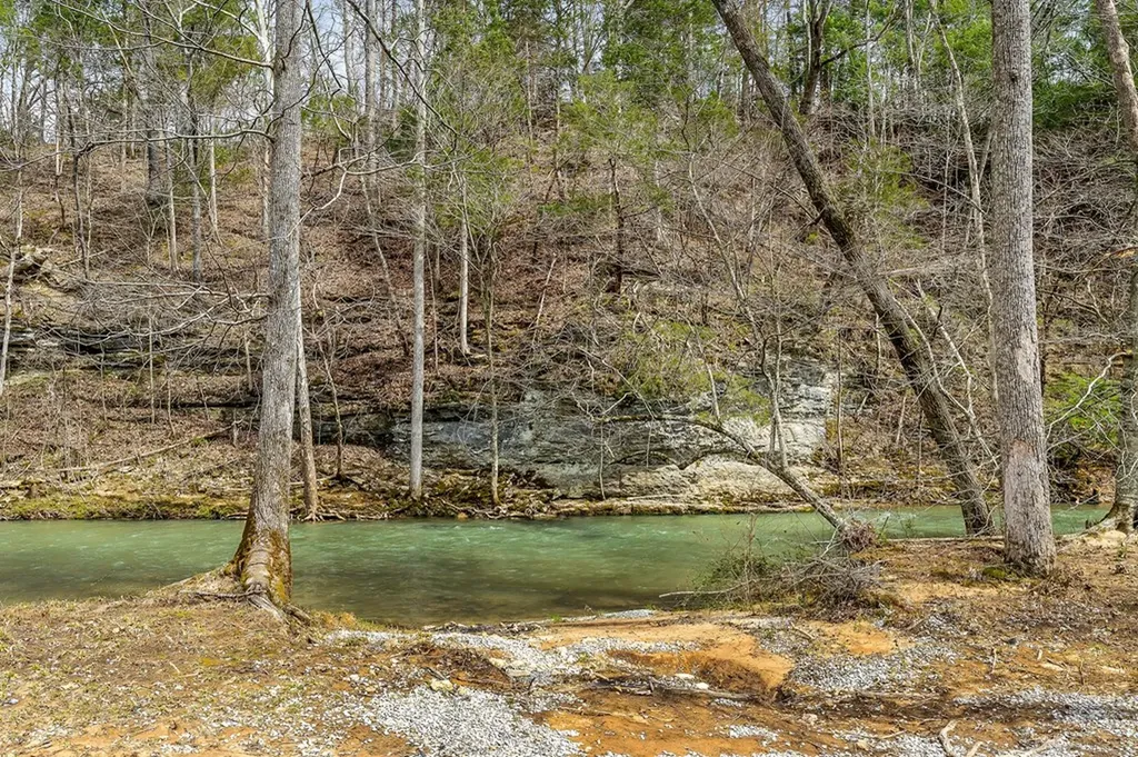 2375 Eagle Landing Drive Cookeville TN 38506