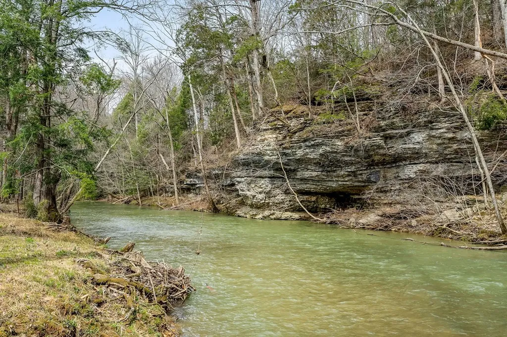 2375 Eagle Landing Drive Cookeville TN 38506