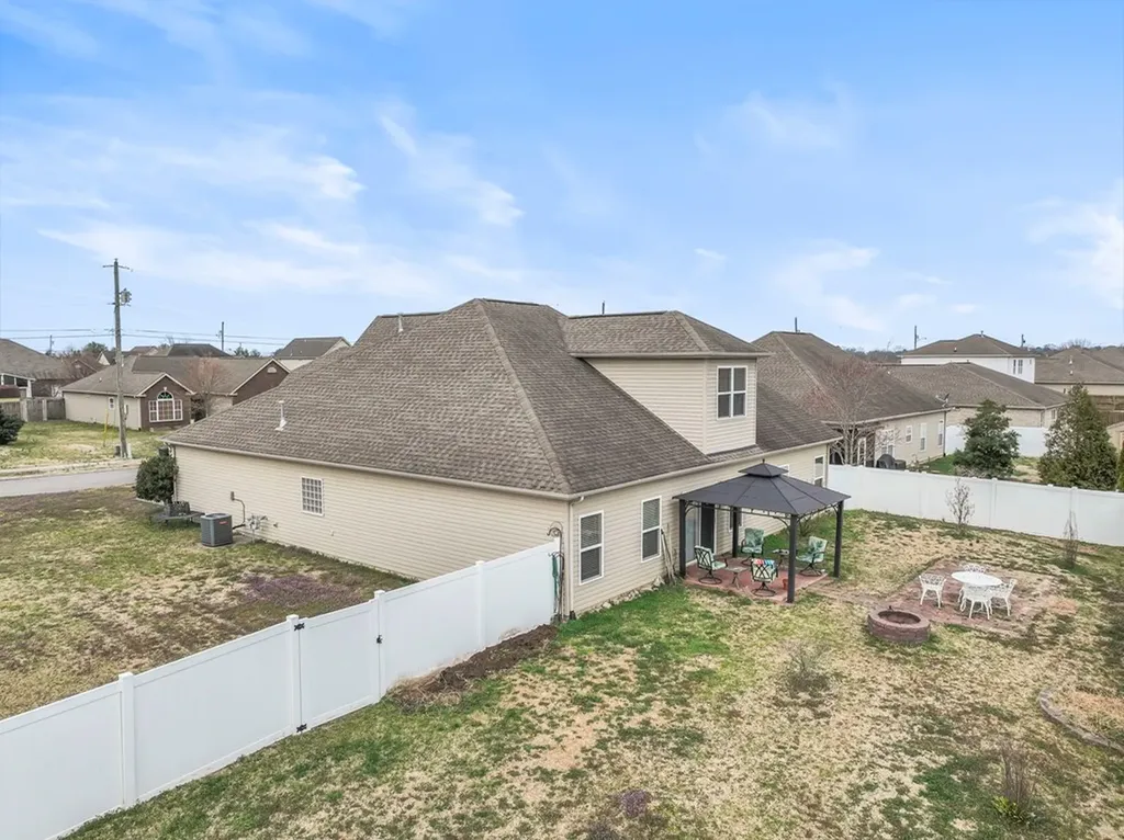 1060 Campbell Avenue Gallatin TN 37066