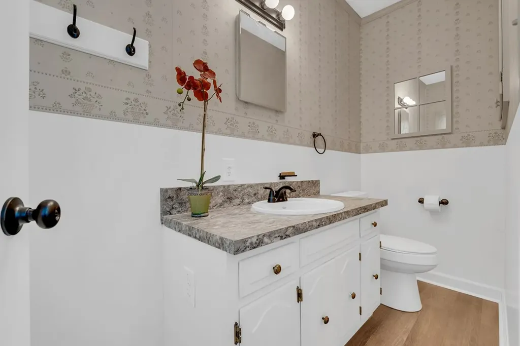 1411 Lakeview Road Livingston TN 38570