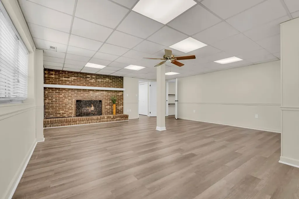 1411 Lakeview Road Livingston TN 38570