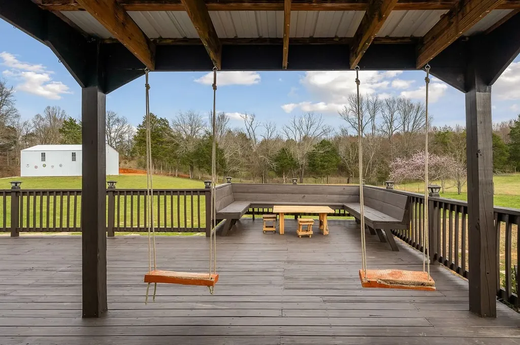 252 Ashley Lane Sparta TN 38583