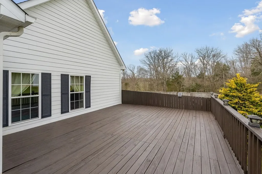 252 Ashley Lane Sparta TN 38583