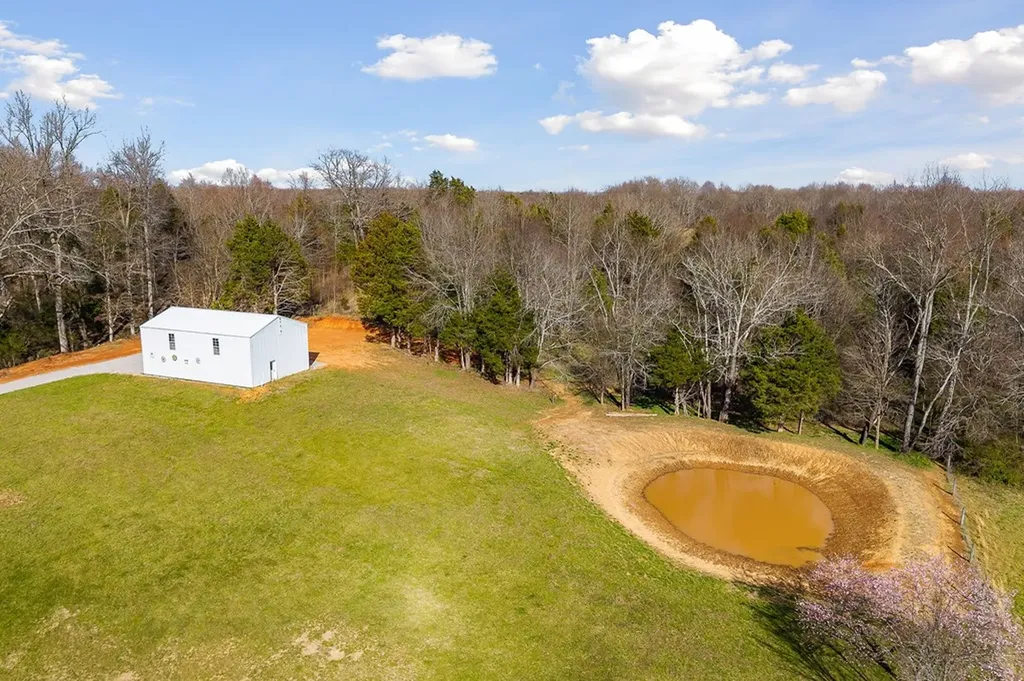 252 Ashley Lane Sparta TN 38583